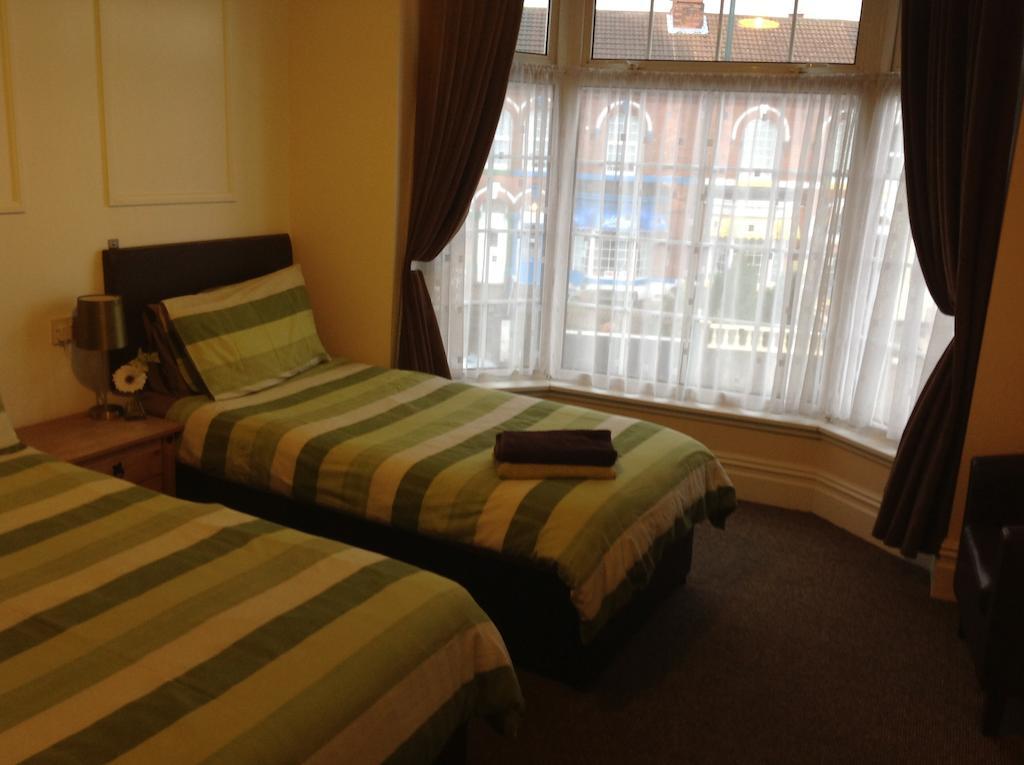 Claydens Hotel Cleethorpes Room photo